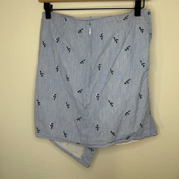 REVOLVE House of Harlow 1960 Blue embroidered Skirt Medium - Picture 5 of 10